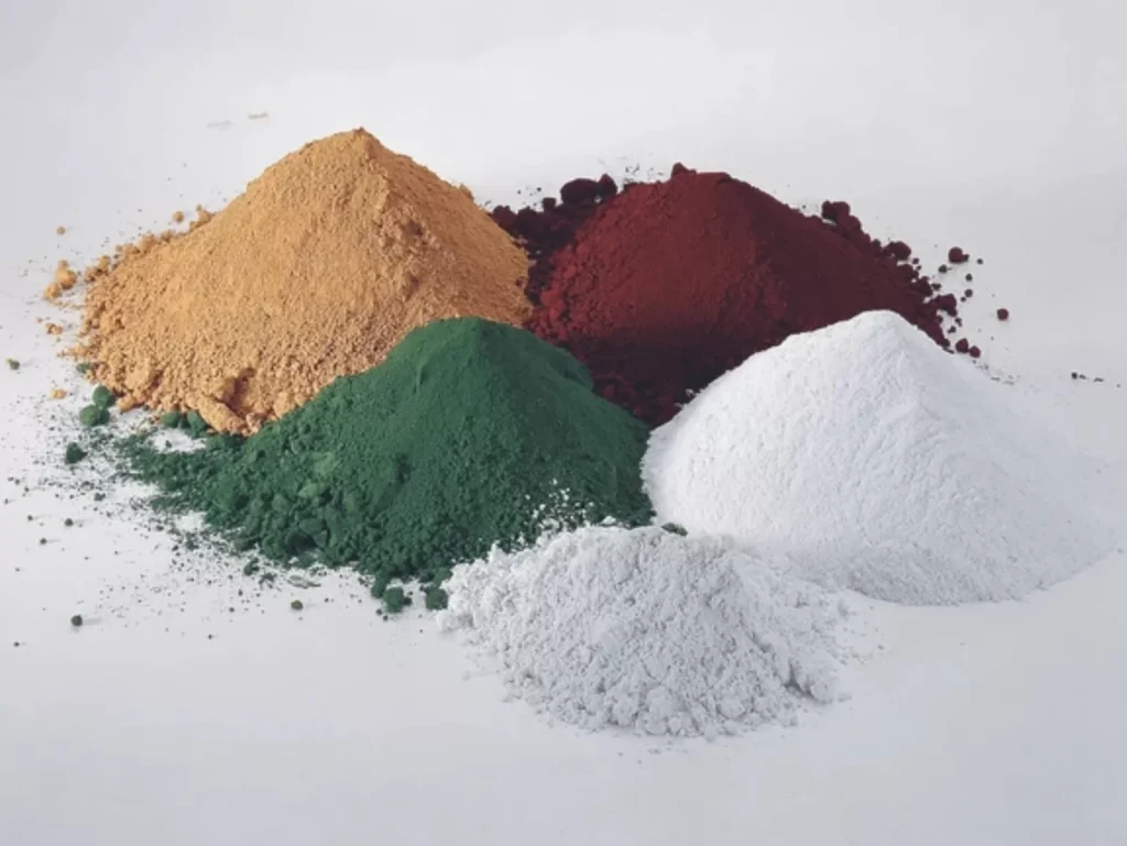Raw ingredient powders for custom formulation